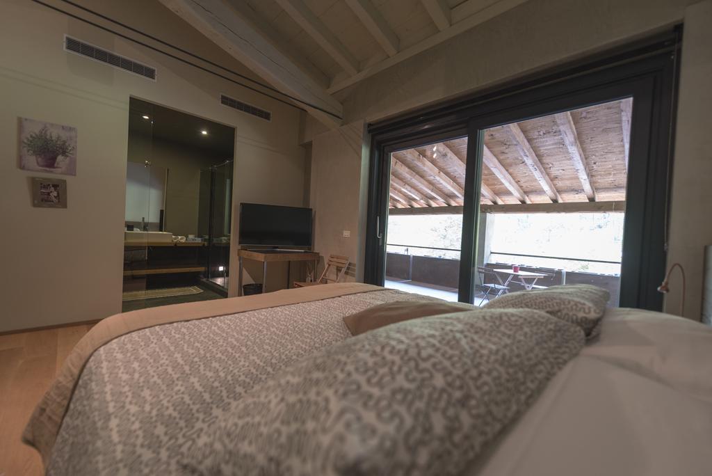 Agriturismo Locanda Del Pesco Collebeato Zimmer foto