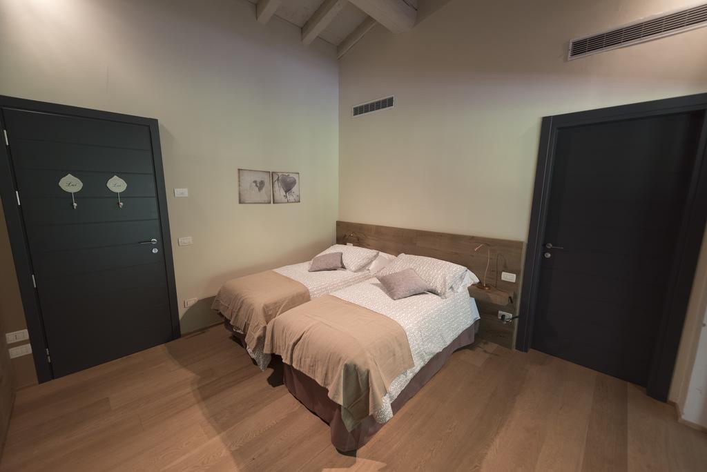 Agriturismo Locanda Del Pesco Collebeato Zimmer foto
